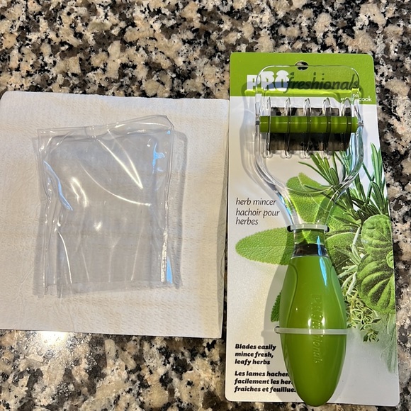 NWT Herb Mincer PROfessionals by GoodCook - Picture 2 of 12
